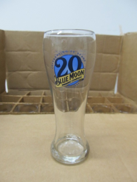 Lot of 25 BLUE MOON Beer Glasses