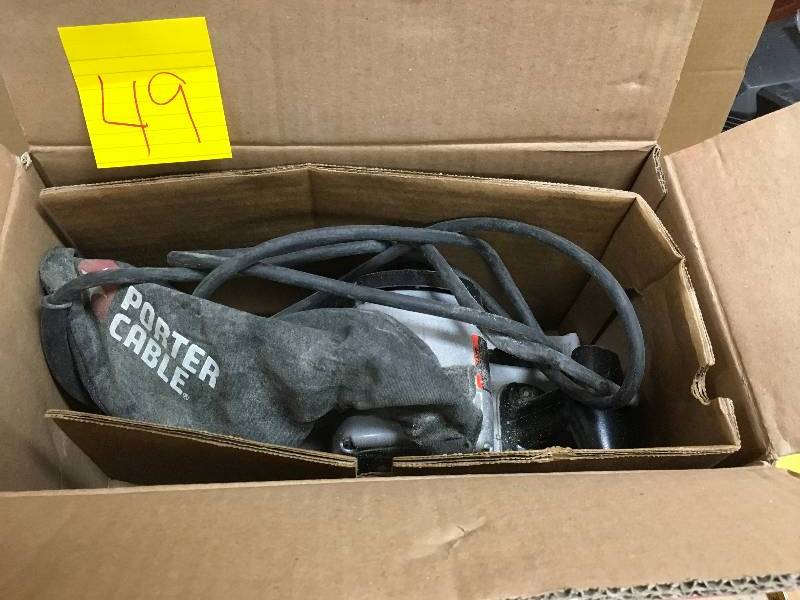 lot 49 image: Porter Cable Belt Sander, Belt Size (In.) 3 x 21, 850 to 1300 No Load SFPM, 8 Amps model 352vs