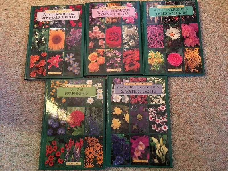 lot 184 image: Readers Digest A-Z Successful Gardening Books - set of 5