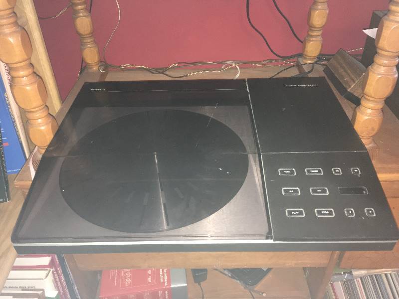 lot 189 image: Bang & Olufsen Denmark Turntable