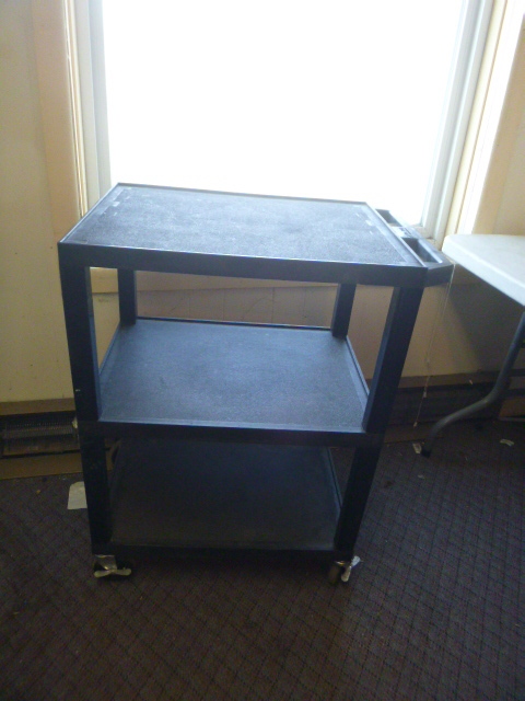 lot 31 image: Plastic Bus Cart