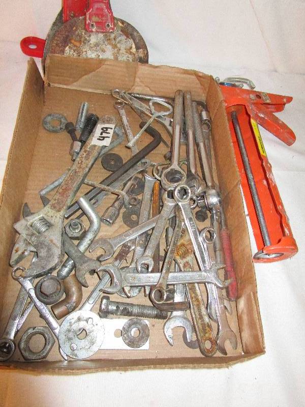 lot 26 image: Various sockets and wrenches