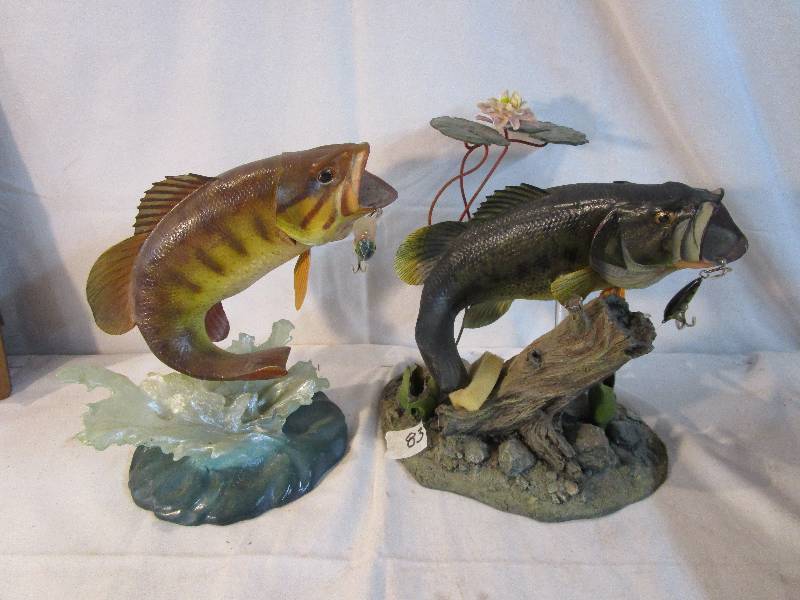 lot 49 image: Danbury Mint