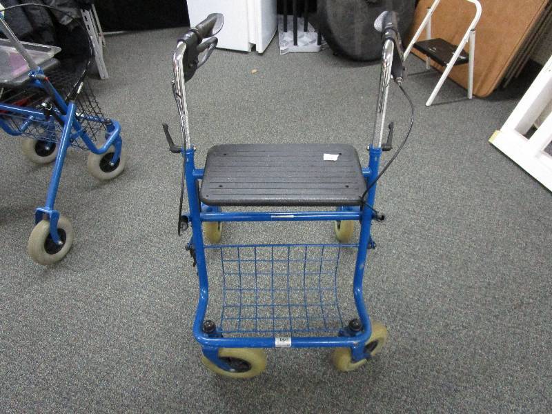 lot 74 image: Walker