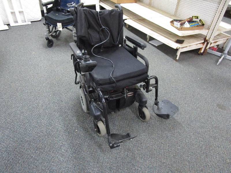 lot 76 image: Freestyle Electric Wheel Chair Freestyle