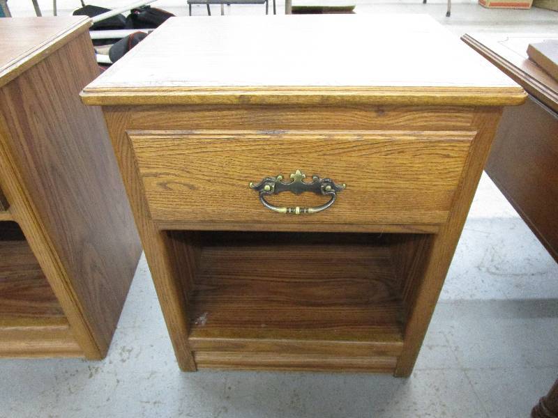 lot 81 image: Night Stand (80 and 81 match)
