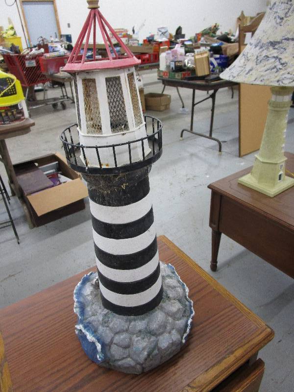 lot 90 image: Solar Light Light House Design