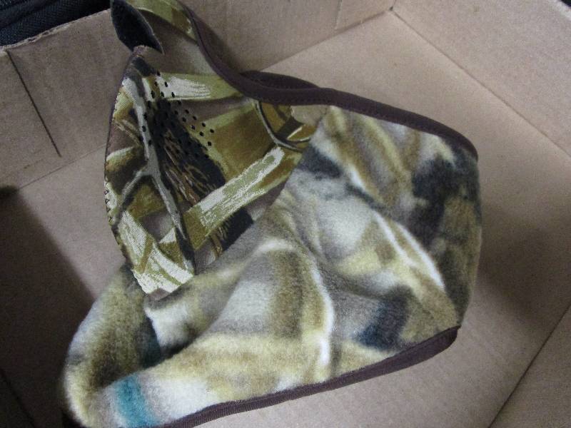 lot 73 image: Cap and Facemask Combo and Facemask