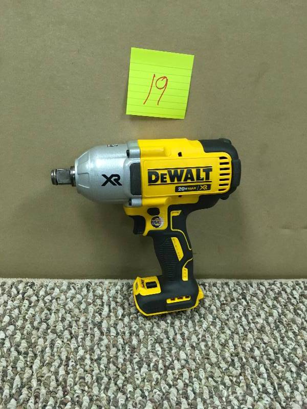 lot 19 image: Dewalt 20-Volt MAX XR Lithium-Ion Cordless Brushless High Torque 34 in. Impact Wrench with Hog Ring Anvil (Tool-Only) not used