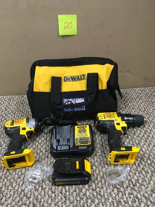 lot 20 image: Dewalt 20-Volt MAX Lithium-Ion Cordless DrillDriver Combo Kit (2-Tool) with (1) Batterie 1.5Ah, Charger and Contractor Bag in like new condition