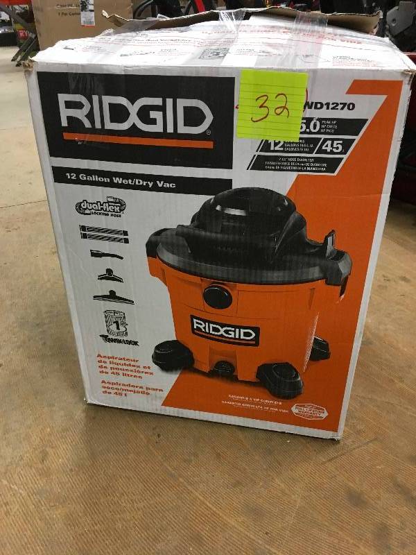 lot 32 image: Ridgid 12 Gal. 5.0-Peak HP Wet Dry Vac not userd
