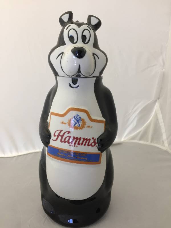 lot 4 image: Hamms Bear Decanter 1972
