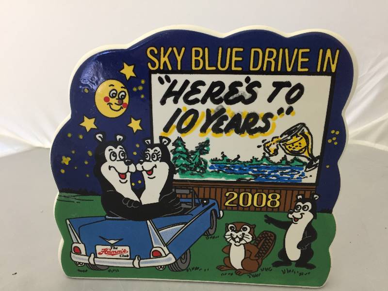 lot 15 image: LE Hamms Bear Bear Club 2008 Standing Sign
