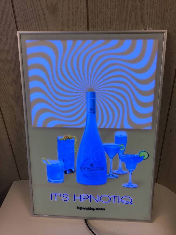 lot 22 image: HPNOTIQ Framed Light & Motion Sign