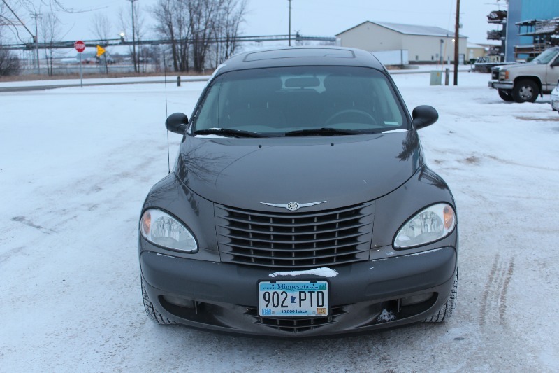 lot 2129 image: 2001 Chrysler PT Cruiser Limited Edition - 5 Speed - 101,942 Miles -