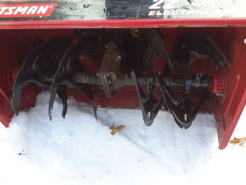 lot 19 image: Craftsman, 2 Stage Snow Blower.. 22in