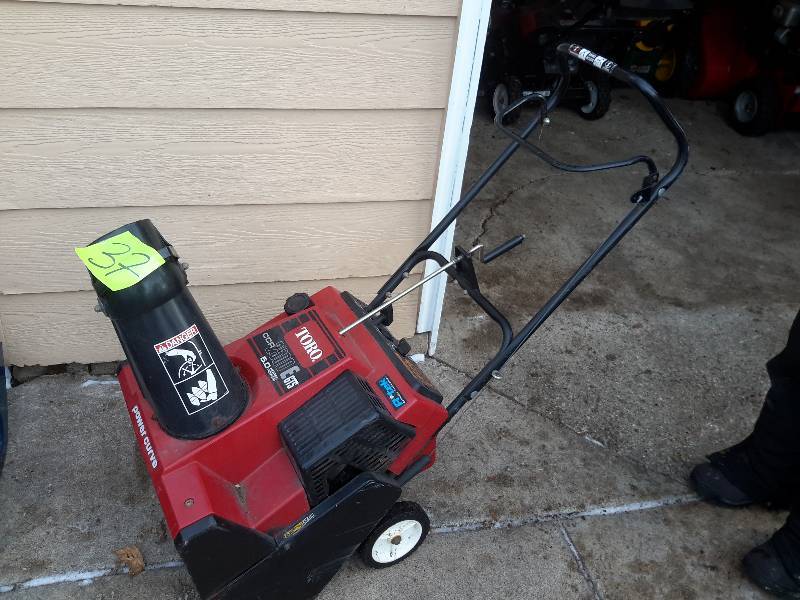 Toro CCR 2500E, 5.0 h.p. SNOW BLOWERS.... Toro, Snapper, Honda