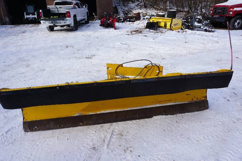 Leo Brand Universal Mount Bobcat Skid Loader Skid Steer 9 Snow Plow Attachment
