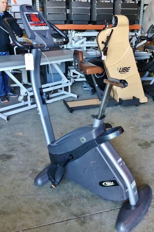 lot 7 image: Retails Used $1500 Physical Therapy Clinic BH Fitness Select Series C8 Upright Bike - Excellent Working condition - Needs New Seat