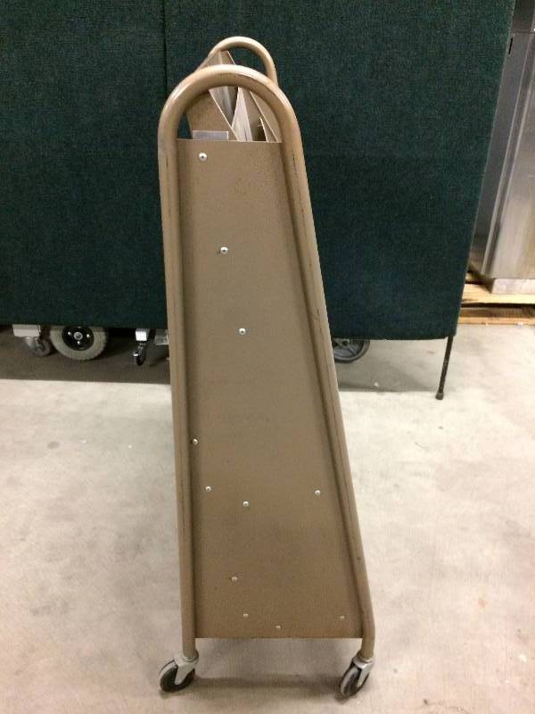 lot 26 image: Mobile Library Public School Retaile Store Heavy Duty Information, Pamphlet, Book, Magazine Rack Stand