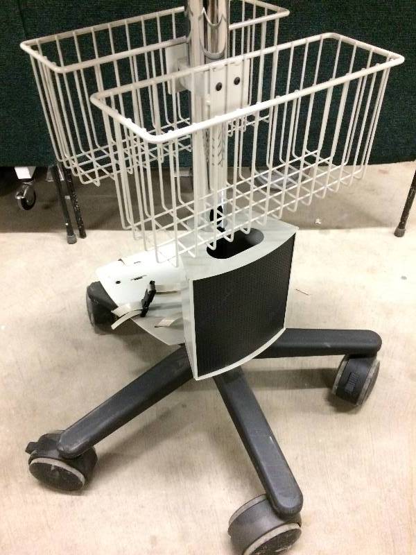 lot 2 image: Ergotron Medical Equipment Cart