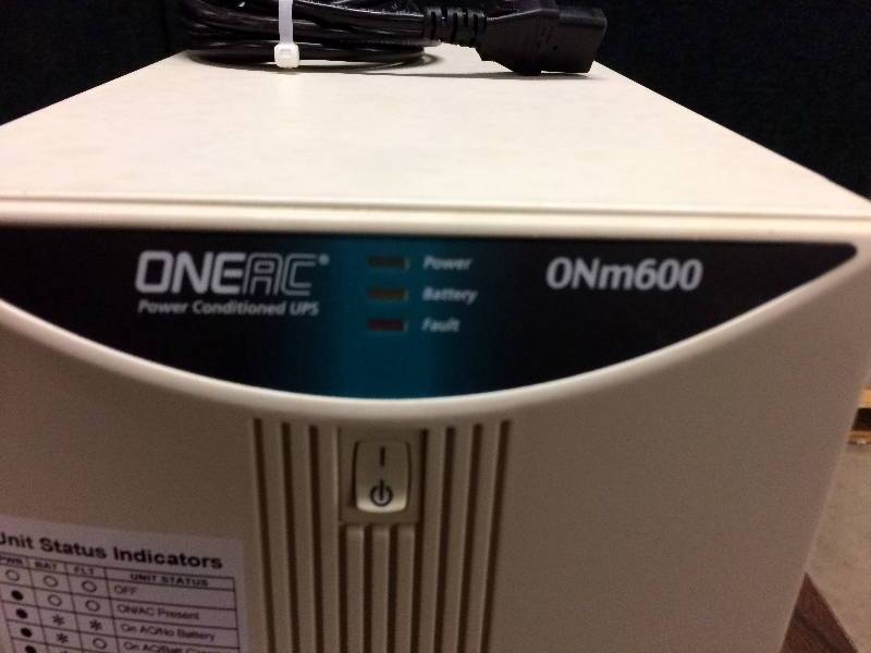 lot 4 image: Retails used $200 - OneAC Onm600 Power Conditioned UPS uninterruptible supply 400 Watts 600VA