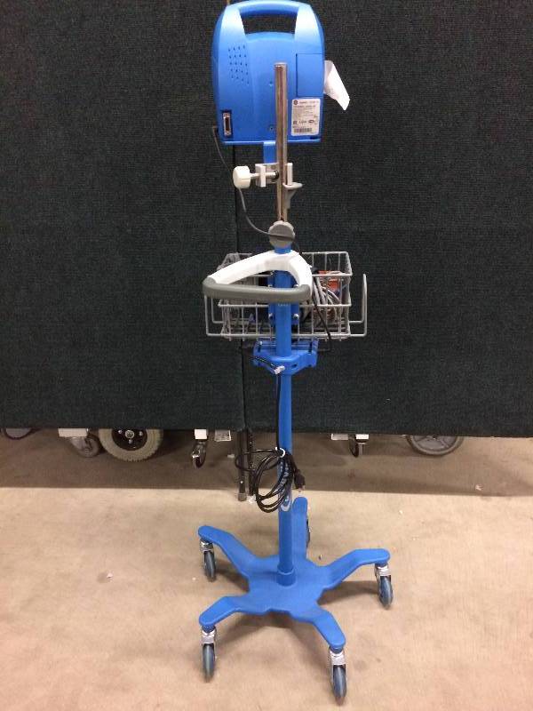 lot 17 image: Retails Used $800 - GE Medical Systems Dinamap DPC320N Vital Signs Monitor With Stand, Cuff & Finger Probe - Excellent Working Condition