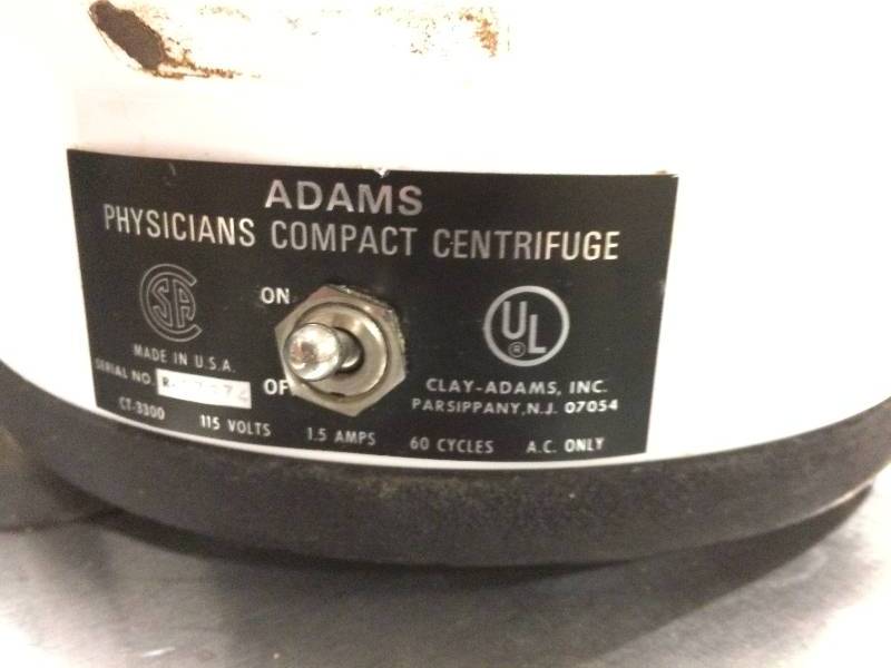 lot 24 image: Clay Adams Physicians Compact Centrifuge - Great Working Condition