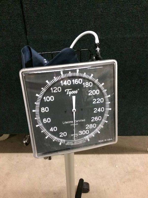 lot 47 image: Welch Allyn Tycos 509 Mobile Aneroid Sphygmomanometer
