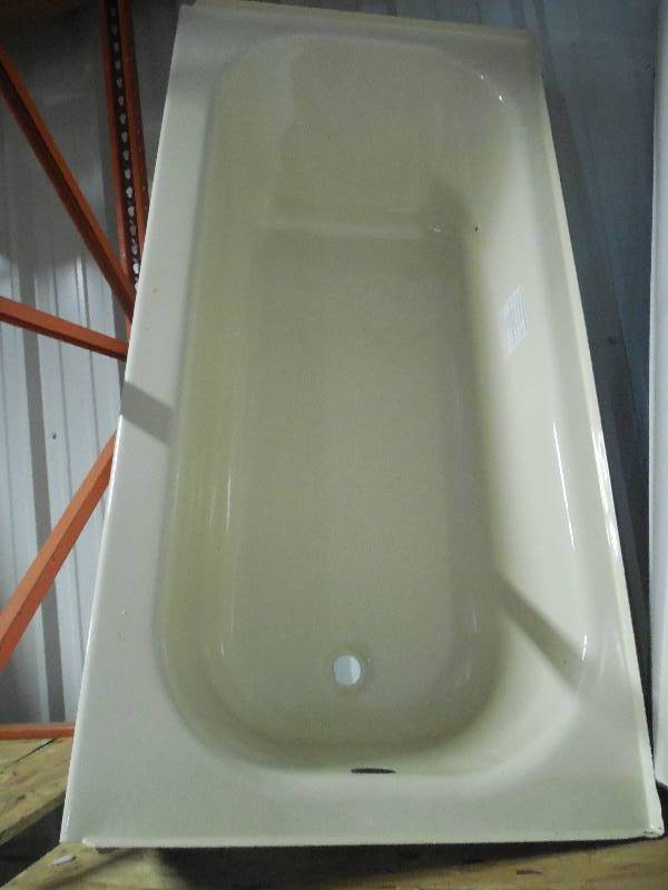 lot 50 image: Bootz Industries Mauicast 5 ft. Right Drain Soaking Tub
