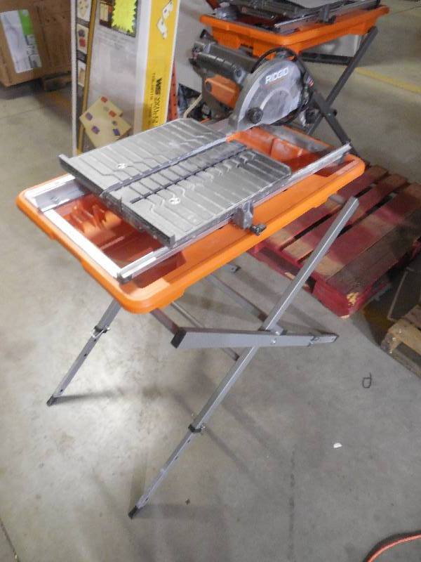 lot 72 image: RIDGID 7 in. Tile Saw with Stand