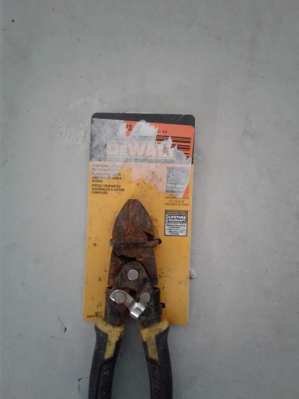 lot 45 image: Dewalt 31 Gear Chalk Real Kit