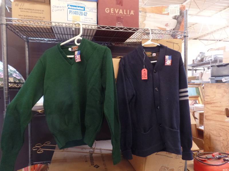 lot 402 image: SPORTS SWEATERS