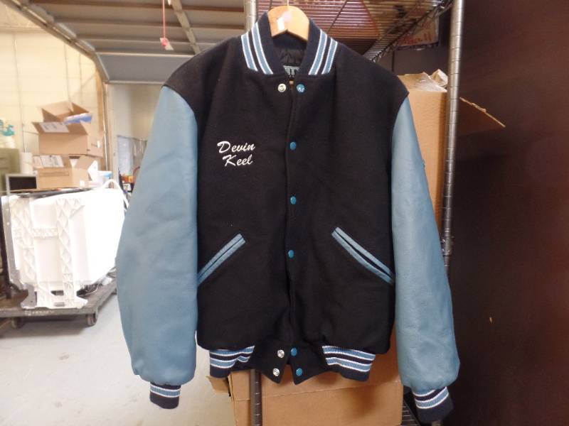 lot 414 image: TEAM JACKET - NEW