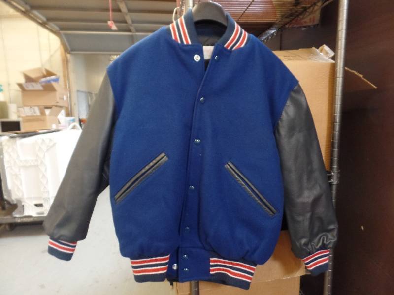 lot 417 image: TEAM JACKET - BRAND NEW