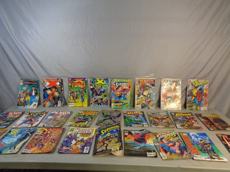 lot 20 image: 26 Comic Books