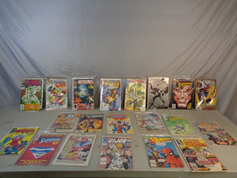 lot 21 image: 20 Comic Books