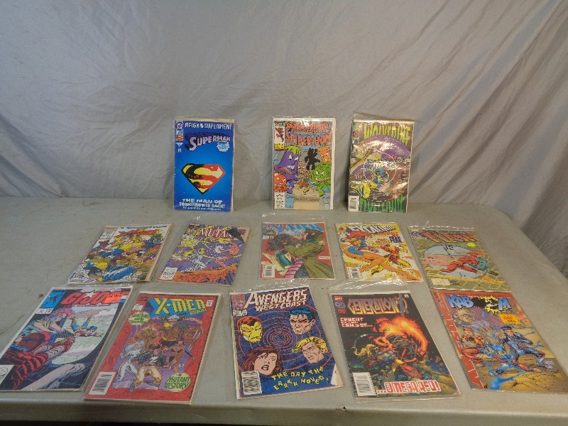 lot 22 image: 13 Comic Books