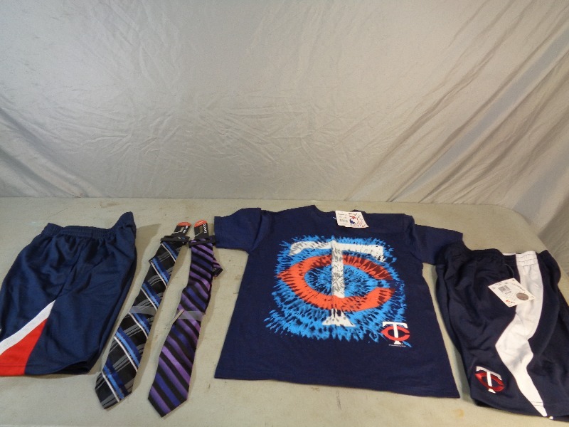 lot 35 image: New Merchandise