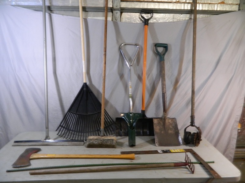lot 109 image: Long Handle Tools