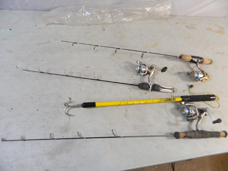 lot 111 image: Ice Fishing Rods, Reels, Gaff