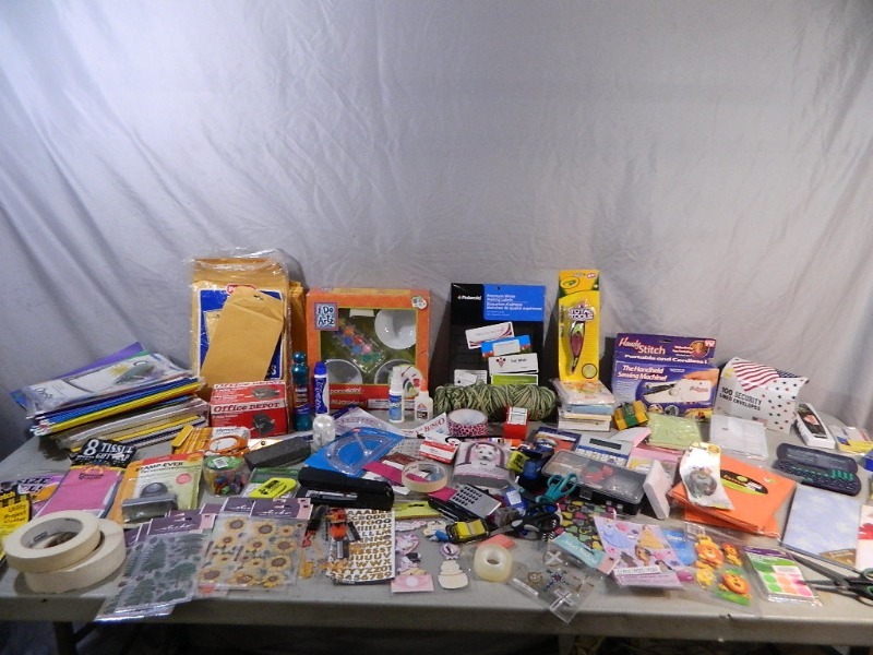 lot 120 image: Craft Items