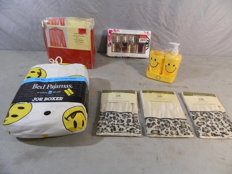 lot 122 image: New Merchandise