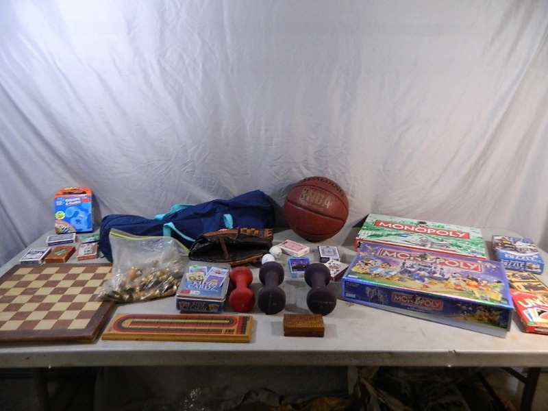 lot 130 image: Sporting Goods and Games