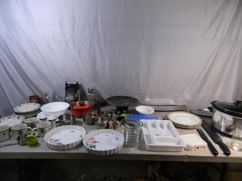 lot 132 image: Crockpot, Expensive Knives, and More