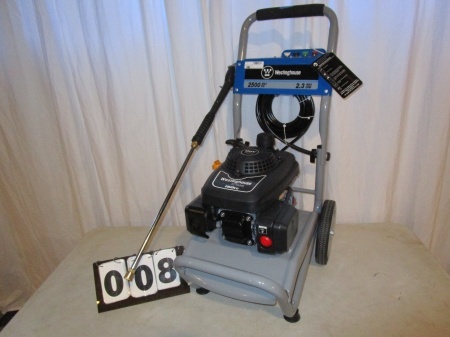 lot 8 image: Westinghouse 2500 PSI Gas Pressure Washer
