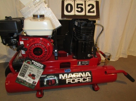 lot 52 image: Magna Force 8 Gallon Twin Tank Job Site Air Compressor