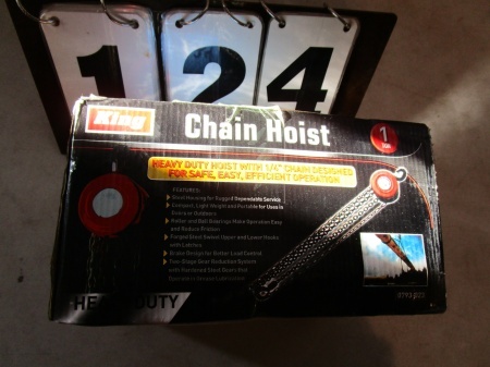 lot 124 image: Chain Hoist - 1 ton