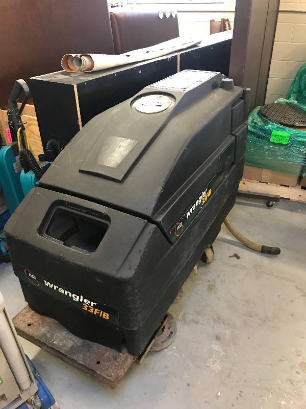NSS WRANGLER FLOOR SCRUBBER