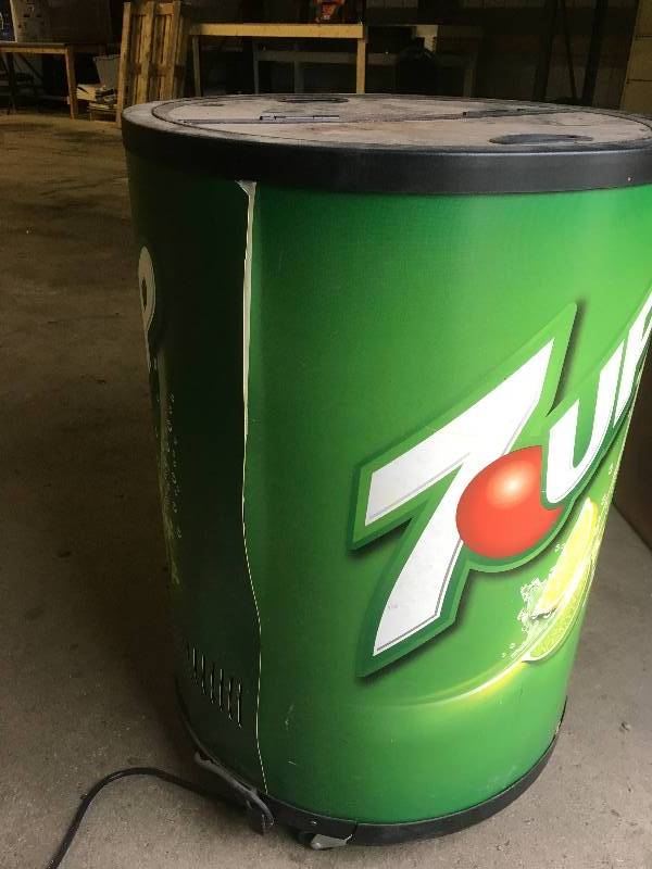 7up fridge